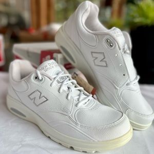 NWT New Balance Performance Walking Shoes